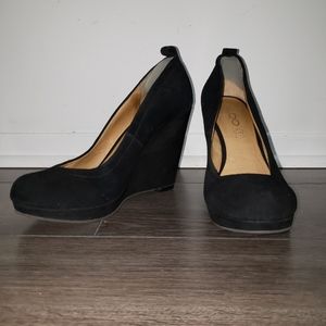 Aldo Black Suede Wedges